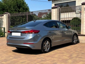 Hyundai Elantra, 2018